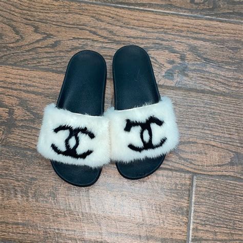 custom chanel fur slides slippers.